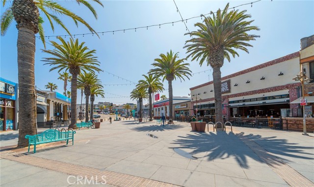 1707 Pacific Coast, Hermosa Beach CA: https://media.crmls.org/medias/422e62eb-f19e-4d8b-a03a-6a3961d3b2a8.jpg