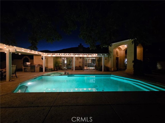 Detail Gallery Image 3 of 69 For 10341 Pinon Ave, Morongo Valley,  CA 92256 - 4 Beds | 3 Baths