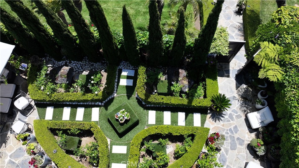 MLS #OC25182899 img 12