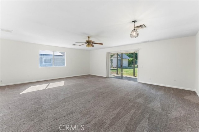 21999 Riverside Avenue, Red Bluff CA: https://media.crmls.org/medias/422f820c-9ebf-4de5-8314-03a14e2e99e2.jpg