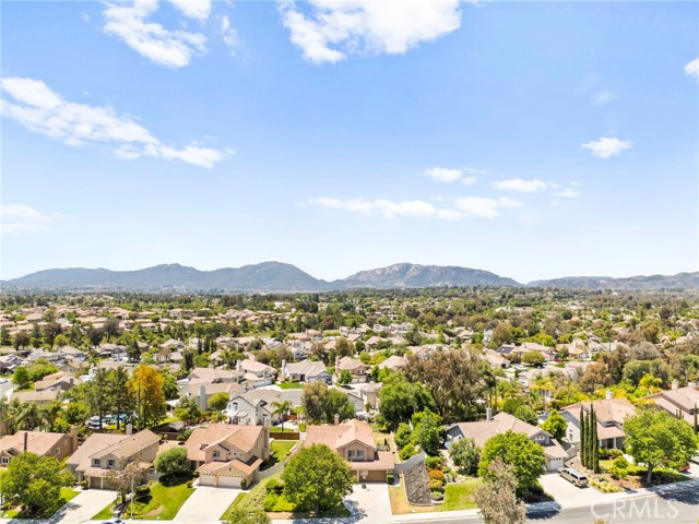 32211 Camino Nunez, Temecula CA: https://media.crmls.org/medias/422f896b-c24b-4b14-8610-17d00d2ee5e9.jpg