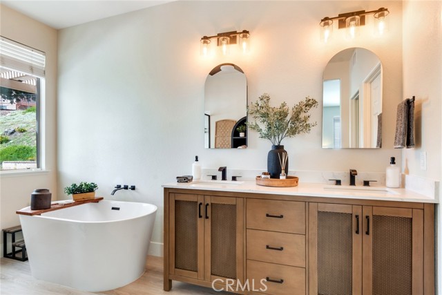 Detail Gallery Image 13 of 26 For 7586 Vista Alegre, Highland,  CA 92346 - 4 Beds | 2/1 Baths