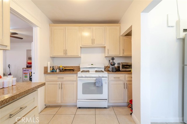 Detail Gallery Image 7 of 16 For 5253 Fountain Ave, Los Angeles,  CA 90029 - 1 Beds | 1 Baths