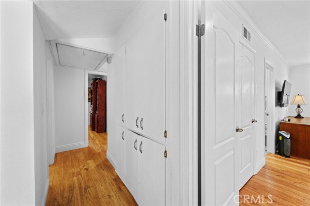 Detail Gallery Image 30 of 57 For 25912 via Viento #1,  Mission Viejo,  CA 92691 - 4 Beds | 3/1 Baths