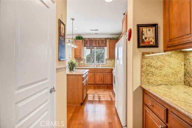 Detail Gallery Image 7 of 40 For 8061 Mickelson Way, Hemet,  CA 92545 - 2 Beds | 2 Baths