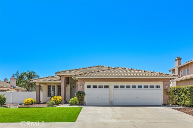 Detail Gallery Image 1 of 1 For 40189 via Sonoro, Murrieta,  CA 92562 - 4 Beds | 2/1 Baths