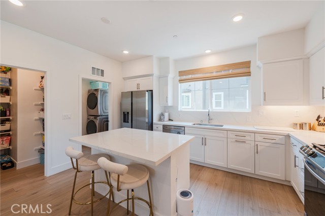 11751 Florence Avenue, Santa Fe Springs CA: https://media.crmls.org/medias/4230b5a2-258d-4a04-9c37-ce6f52f33420.jpg