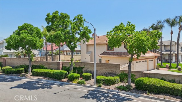 6586 Manzanita Court, Chino CA: https://media.crmls.org/medias/42318769-ad42-44ea-822c-2d94260b2473.jpg
