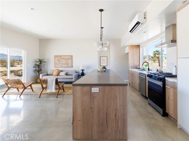 Detail Gallery Image 13 of 64 For 62455 Crestview Dr, Joshua Tree,  CA 92252 - 2 Beds | 2 Baths