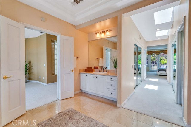 48 Via Porto Grande, Rancho Palos Verdes CA: https://media.crmls.org/medias/42338f09-9214-4d05-9cc0-60307e07ab4f.jpg