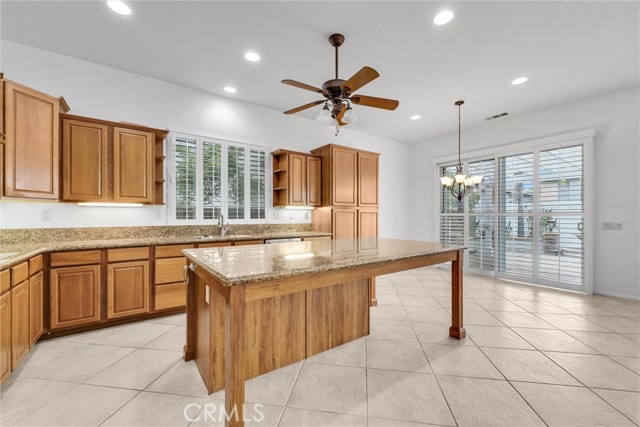 39624 Tamarisk, Murrieta CA: https://media.crmls.org/medias/4233c004-abe9-477e-bb0b-e5b81b94214a.jpg