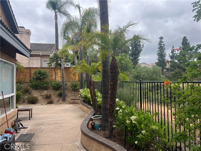 13564 Esprit Avenue, San Diego CA: https://media.crmls.org/medias/4233ce22-7dd1-43a3-b85e-0dc96bd5b885.jpg