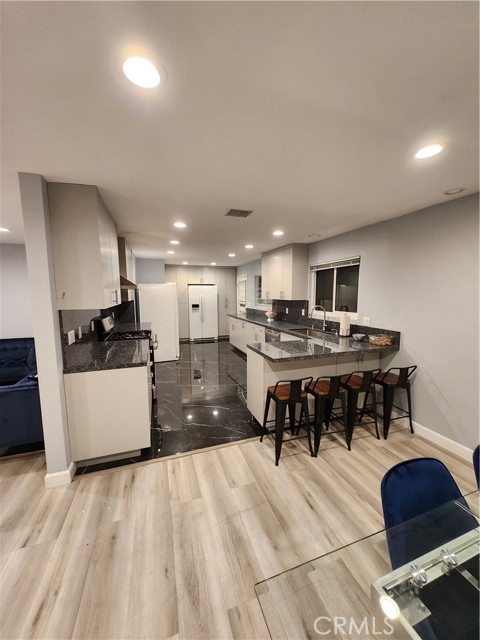 7847 Goodland Avenue, North Hollywood CA: https://media.crmls.org/medias/4233fbc5-8582-4966-b231-9c65842e0819.jpg