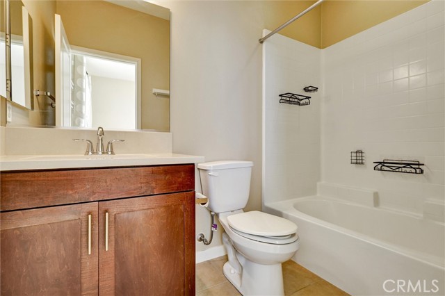 Detail Gallery Image 22 of 37 For 1568 W Artesia Square #E,  Gardena,  CA 90248 - 2 Beds | 2/1 Baths
