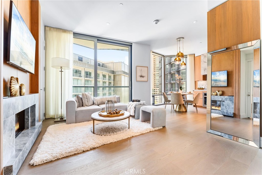 211 Elm Court #10C