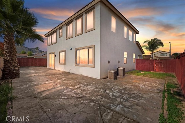 Detail Gallery Image 2 of 29 For 2870 Newcastle, San Jacinto,  CA 92582 - 4 Beds | 3 Baths