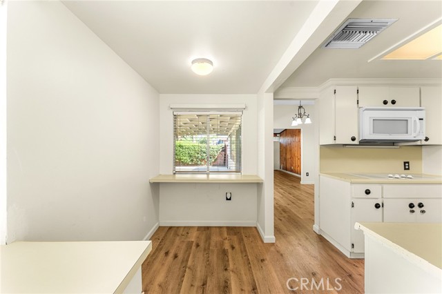 1204 San Jacinto, Redlands CA: https://media.crmls.org/medias/423670d4-ec0b-4fd0-8b9c-3becb0d2b7e9.jpg
