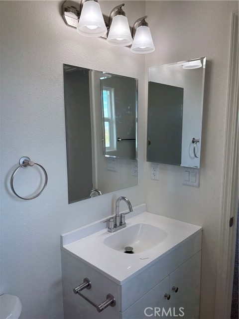 Detail Gallery Image 12 of 18 For 32224 Emerald, Lucerne Valley,  CA 92356 - 3 Beds | 2 Baths