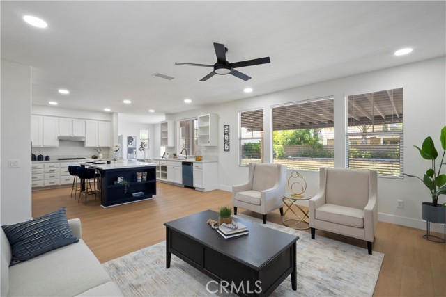 32035 Old Country Court, Winchester CA: https://media.crmls.org/medias/4236ead3-9f66-4722-8085-bb6c322665bd.jpg
