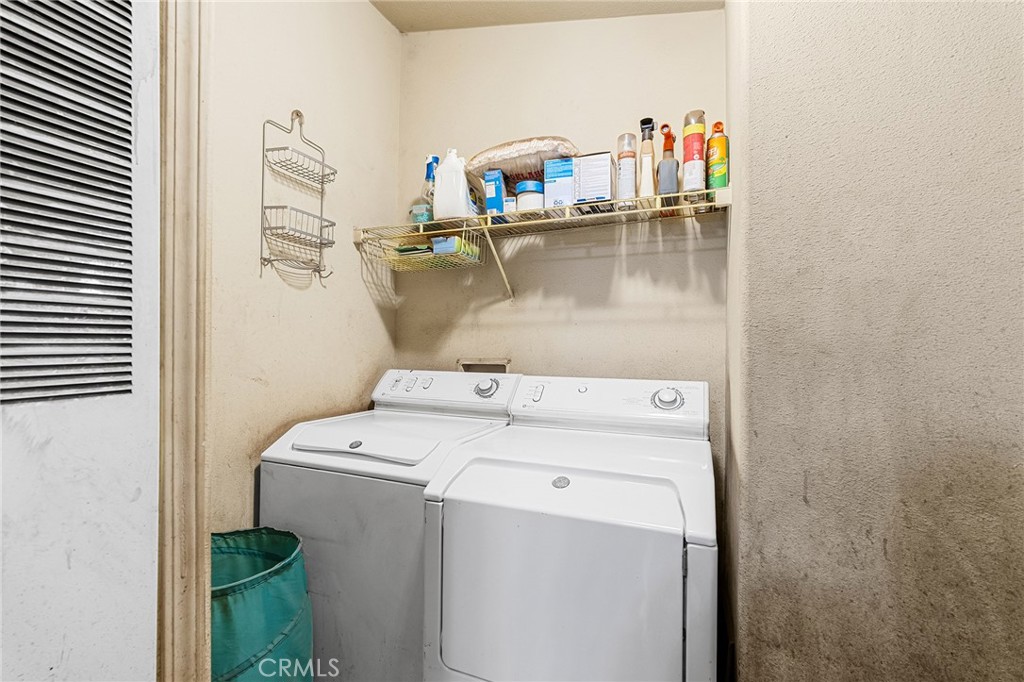 https://media.crmls.org/medias/42370ae4-5243-4207-9a68-c502e8fbc13c.jpg?preset=X-Large