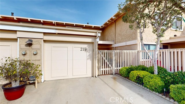 Detail Gallery Image 1 of 37 For 219 Avenida Adobe, San Clemente,  CA 92672 - 2 Beds | 1/1 Baths