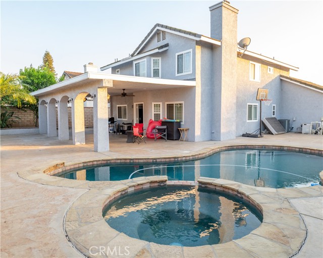 Detail Gallery Image 17 of 20 For 2831 Carma Ct, Riverside,  CA 92503 - 4 Beds | 3 Baths