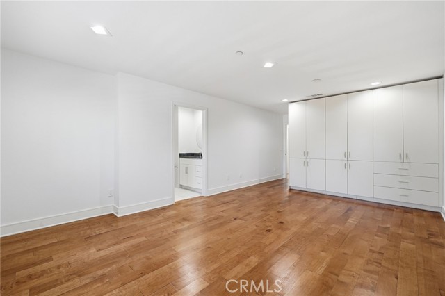 Detail Gallery Image 13 of 35 For 317 Rochester, Costa Mesa,  CA 92627 - 7 Beds | 6/1 Baths