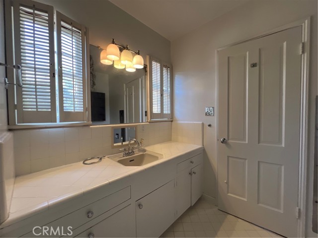 2265 Adair Street, San Marino CA: https://media.crmls.org/medias/42377d56-75a7-4eeb-8ec6-a8c212588b4e.jpg