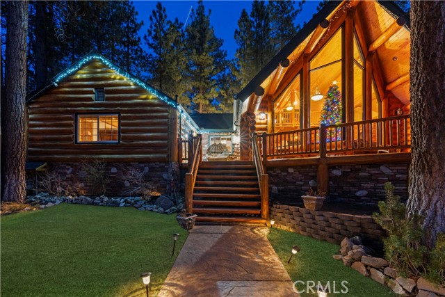 Detail Gallery Image 4 of 75 For 39900 Forest Road, Big Bear Lake,  CA 92315 - 3 Beds | 2 Baths