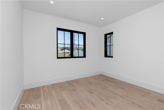 577 36th Street, Manhattan Beach, California 90266, 5 Bedrooms Bedrooms, ,5 BathroomsBathrooms,Residential,Sold,36th,SB21113889