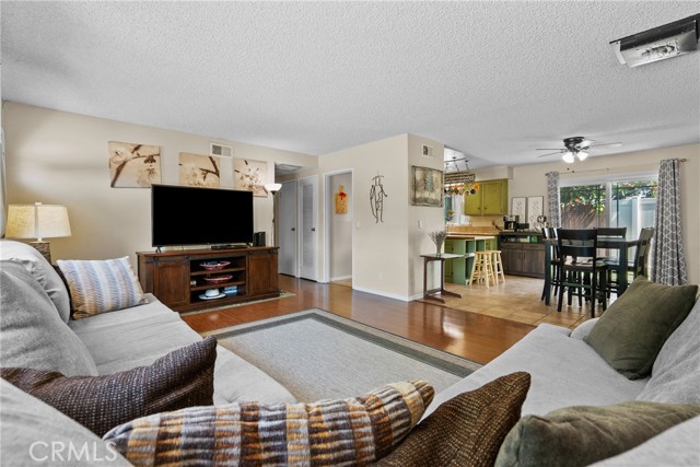 19853 Drasin Drive, Canyon Country CA: https://media.crmls.org/medias/423a1839-6856-4651-9ed7-4c1a93215f78.jpg