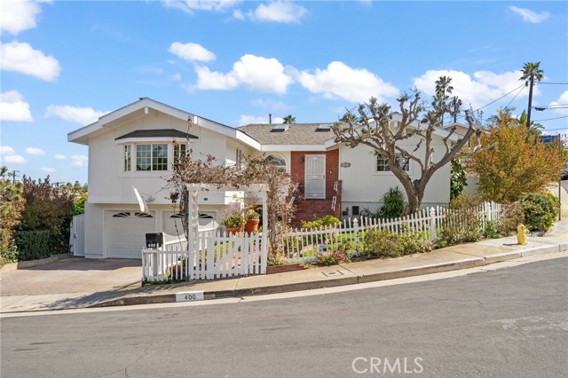 400 Campdell Street, Playa del Rey CA: https://media.crmls.org/medias/423a7db2-e698-4385-b2fe-24efedba2b56.jpg