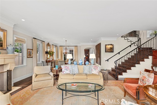 Detail Gallery Image 9 of 53 For 213 Jasmine, Corona Del Mar,  CA 92625 - 4 Beds | 4/1 Baths