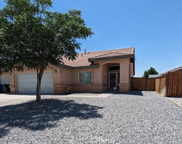 Detail Gallery Image 2 of 7 For 18778 Dogwood Ct, Adelanto,  CA 92301 - 3 Beds | 2 Baths