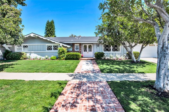 13412 Winthrope St, North Tustin, CA 92705