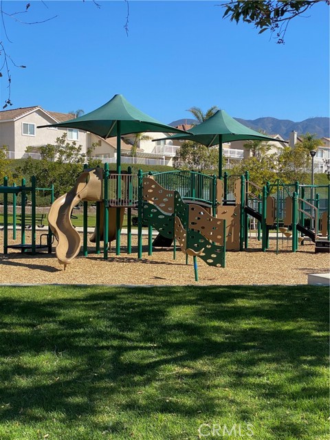 Detail Gallery Image 37 of 41 For 1 Espalier Dr, Lake Forest,  CA 92610 - 6 Beds | 3/1 Baths