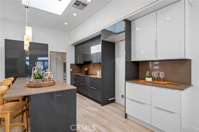 Detail Gallery Image 35 of 72 For 726 W 37th St, San Pedro,  CA 90731 - 5 Beds | 5 Baths