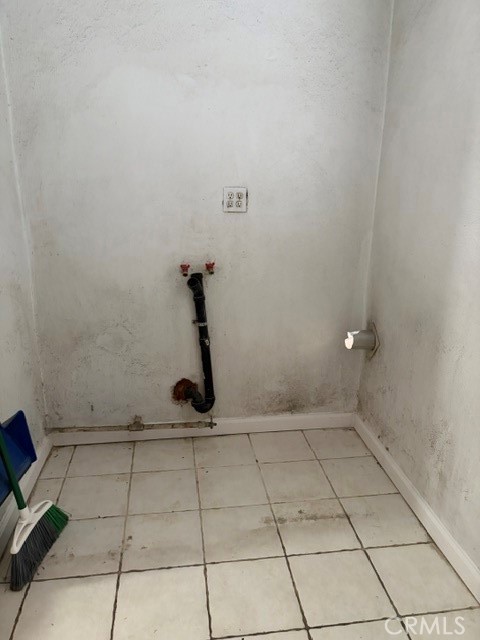 https://media.crmls.org/medias/423bbaa9-d0b6-4513-a8d9-d2787b994723.jpg?preset=X-Large