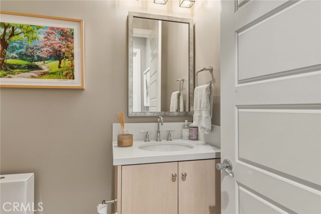 Detail Gallery Image 33 of 49 For 11937 Ancona Way, Porter Ranch,  CA 91326 - 6 Beds | 5/1 Baths