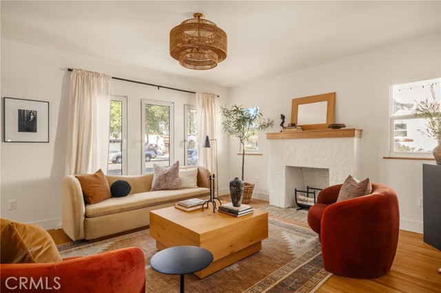 Detail Gallery Image 5 of 37 For 4117 Brunswick Ave, Atwater Village,  CA 90039 - 2 Beds | 2 Baths