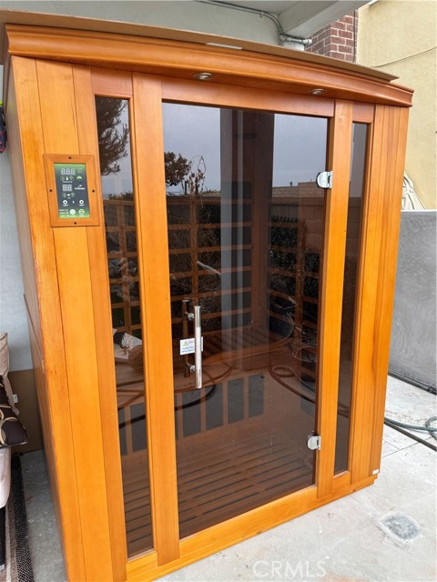 Detail Gallery Image 12 of 12 For 600 Ocean, Seal Beach,  CA 90740 - 4 Beds | 4 Baths