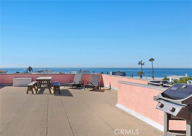 2124 Hermosa Avenue, Hermosa Beach, California 90254, ,Residential Income,For Sale,Hermosa,SB25013043