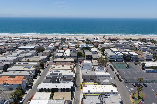 Detail Gallery Image 52 of 54 For 443 23rd Pl, Manhattan Beach,  CA 90266 - 3 Beds | 3/1 Baths