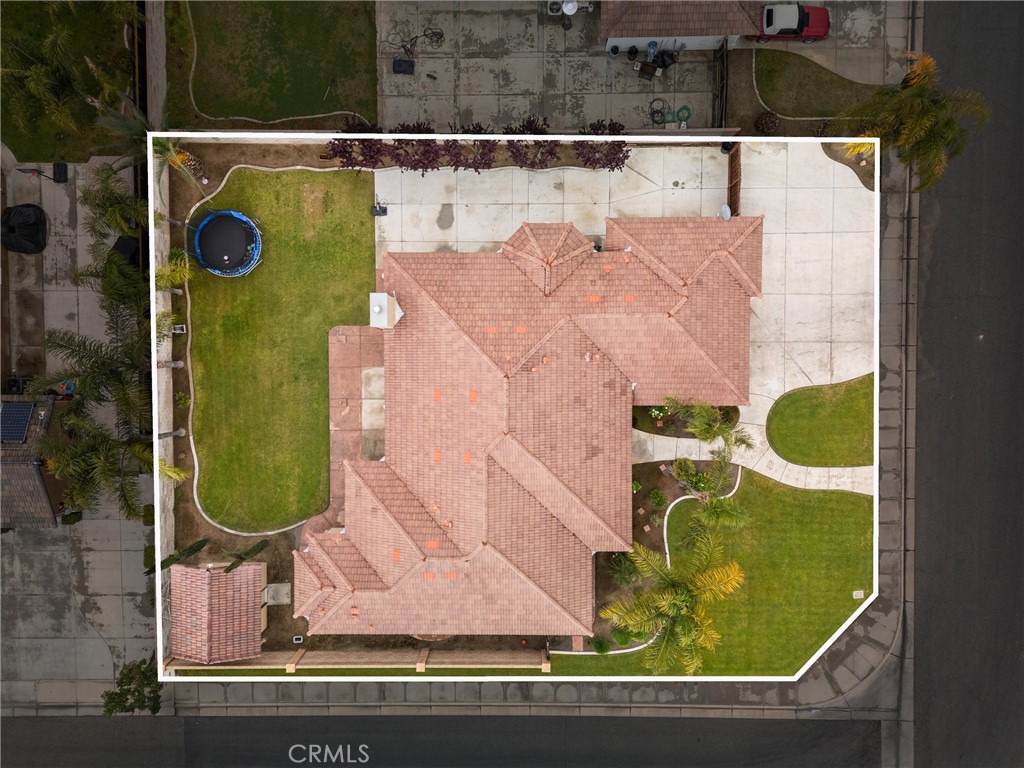 https://media.crmls.org/medias/423e2ab2-926d-42b0-8e14-124e97b10dbd.jpg?preset=X-Large