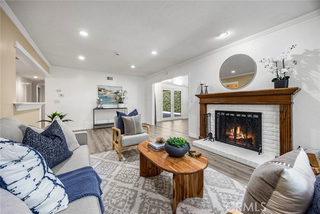 2341 E Monroe Avenue, Orange CA: https://media.crmls.org/medias/423f3d2a-93de-487f-9646-2bcfb31248a4.jpg
