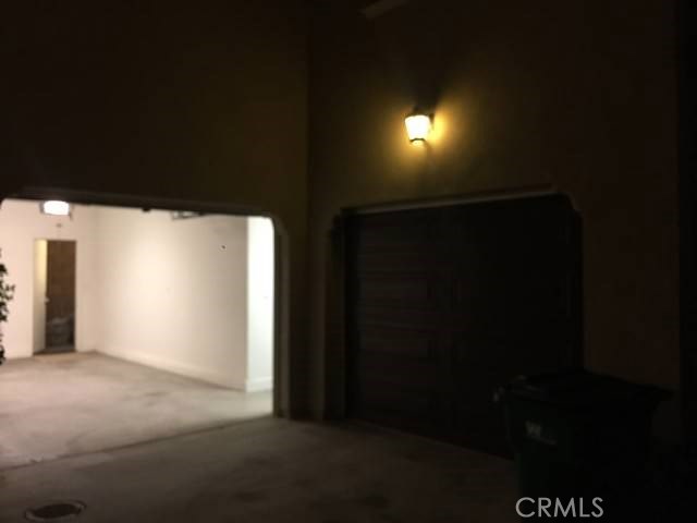 https://media.crmls.org/medias/423f62f9-d923-41dd-8411-16819f631143.jpg?preset=X-Large