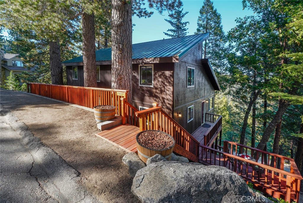 7489 Henness Ridge Road, Yosemite, CA 95389