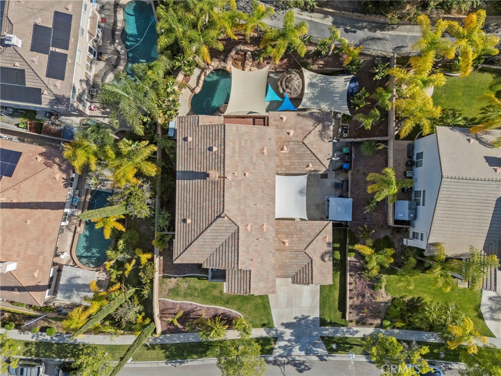 https://media.crmls.org/medias/4240524b-72f8-4677-8266-556007e1e878.jpg?preset=X-Large