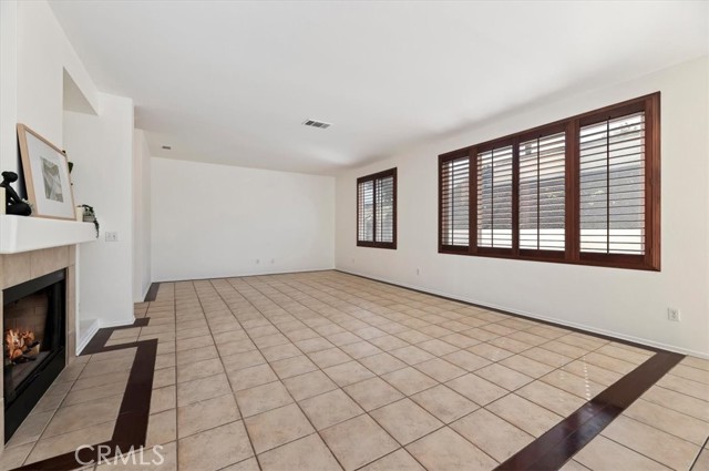 Detail Gallery Image 14 of 40 For 1378 Coral Gables, Corona,  CA 92881 - 4 Beds | 3 Baths