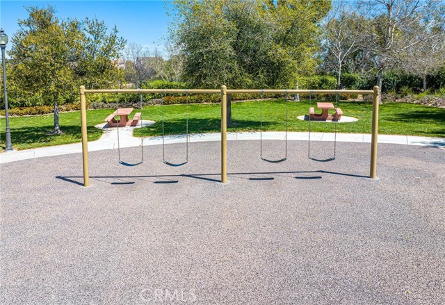 26941 Redwood Bluff Lane, Valencia CA: https://media.crmls.org/medias/424198ca-3734-4d3a-bff7-d383834735b5.jpg